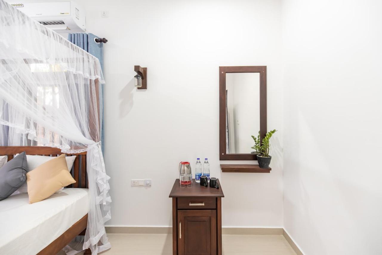Hotel Calm Haven Unawatuna 陶尔佩 外观 照片